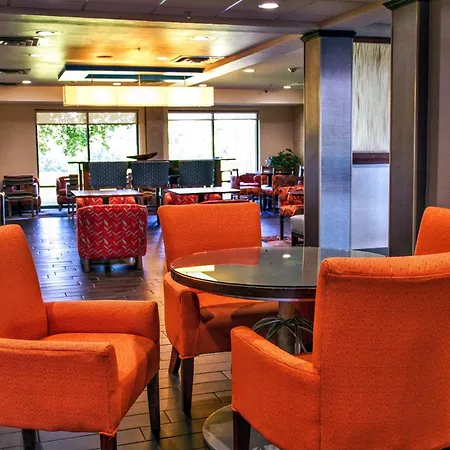 Hampton Inn Edmond-3